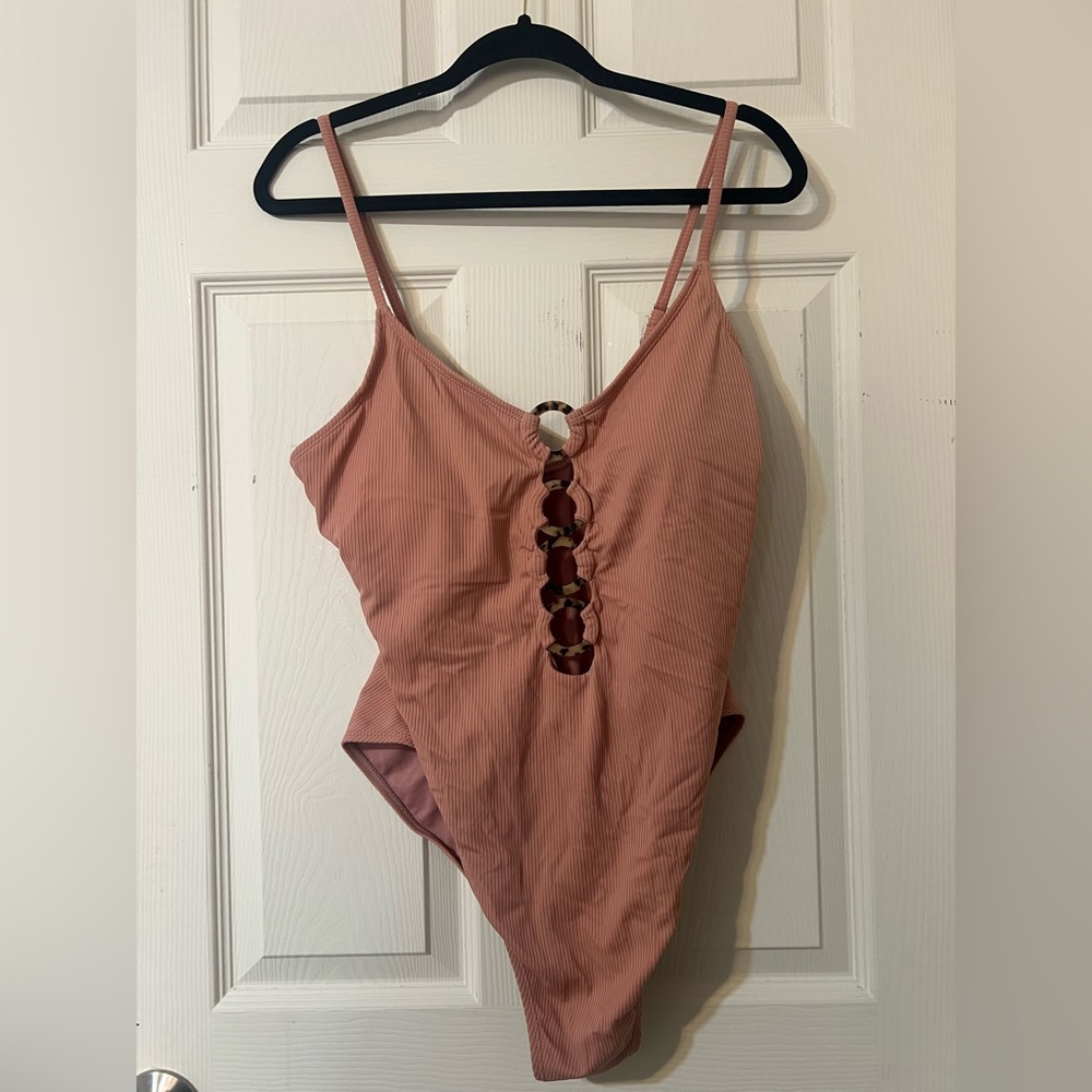 💗FREE WITH PURCHASE💗 Pink One-Piece Swimsuit with Cutout Design